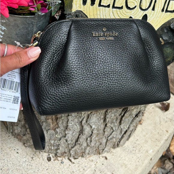 Authentic KATE SPADE Pebbled leather zip top Satchel/Wristel/crosby - Picture 5 of 15